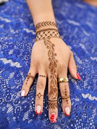 finger mehndi