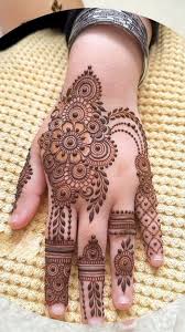 finger mehndi