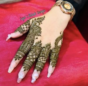 finger mehndi