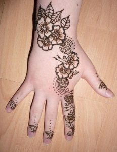 finger mehndi
