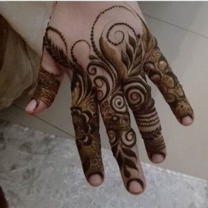 finger mehndi