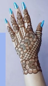 Stylish mehndi plans