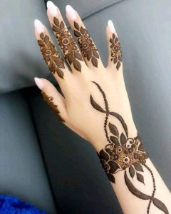 finger mehndi