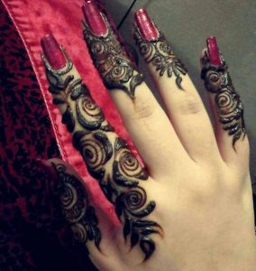 finger mehndi