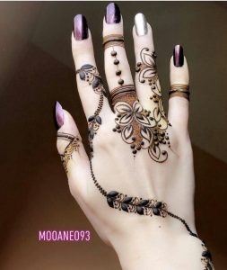 finger mehndi