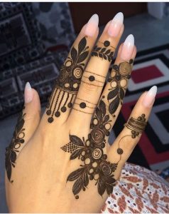 finger mehndi