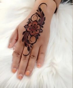finger mehndi