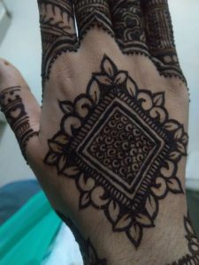 tikki style mehndi