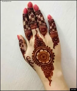 Stylish Henna Plans
