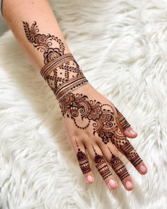 Dulhan Mehndi