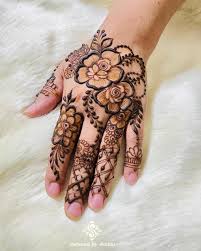Mehndi Design Simple Easy